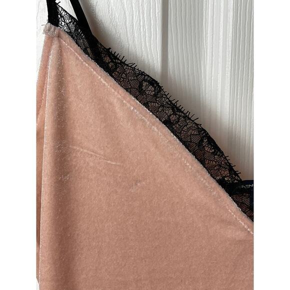 French Connection Blush Pink Velvet Camisole Top Women's Size 6 NWT - Picture 2 of 6